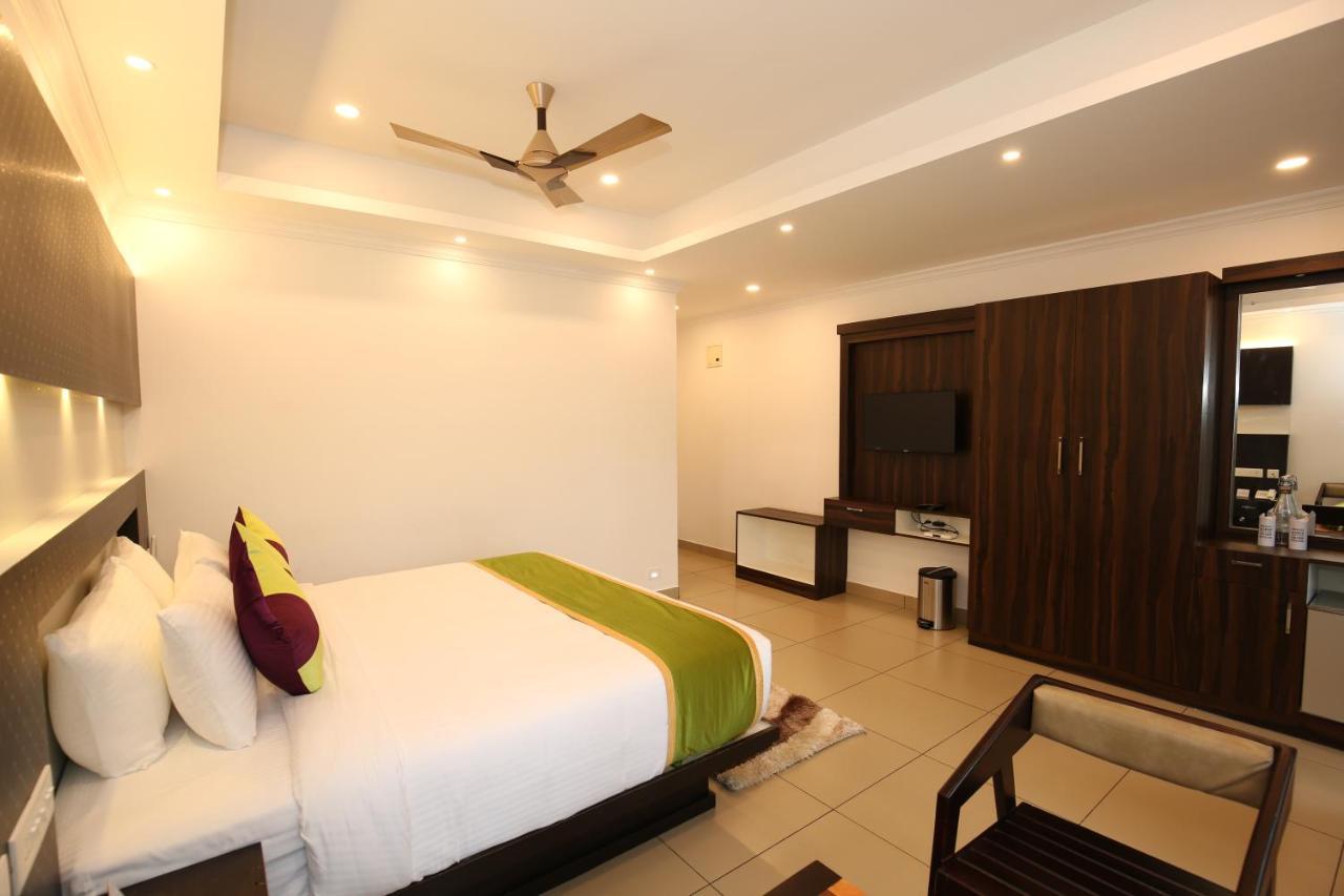 Amuse Vista Resorts And Spa Anachal Buitenkant foto